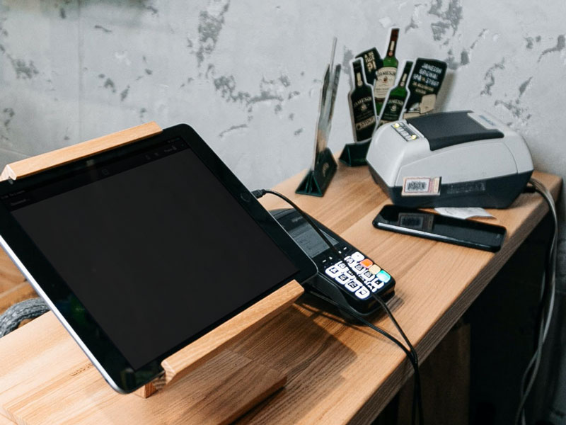 Complete checkout process with a wide range of hardware
