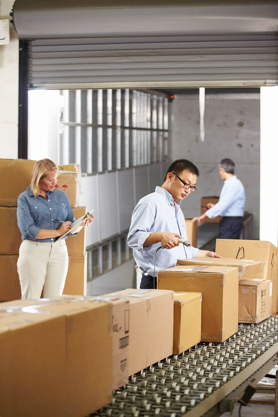 scan-barcodes-warehouse-management