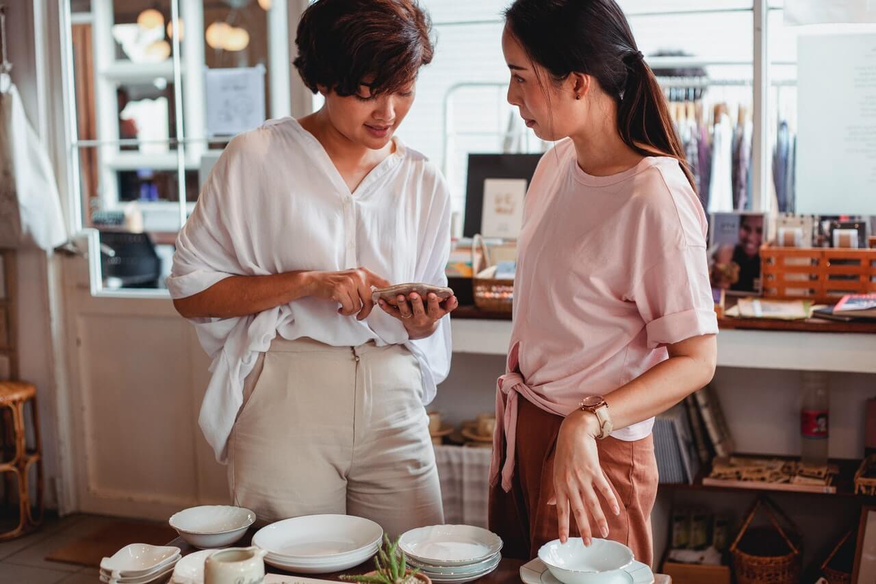 Define what products to sell in online and offline channels