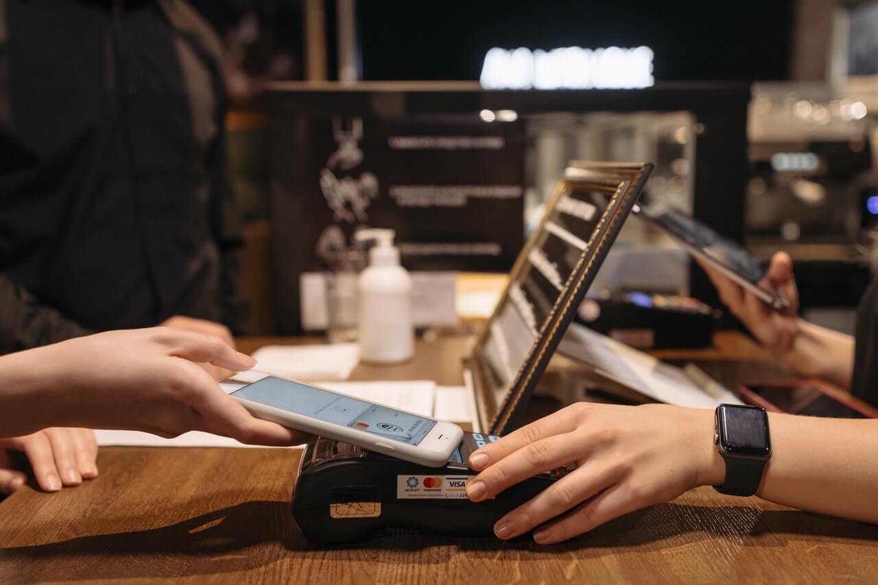 Cashless POS system for contactless payment