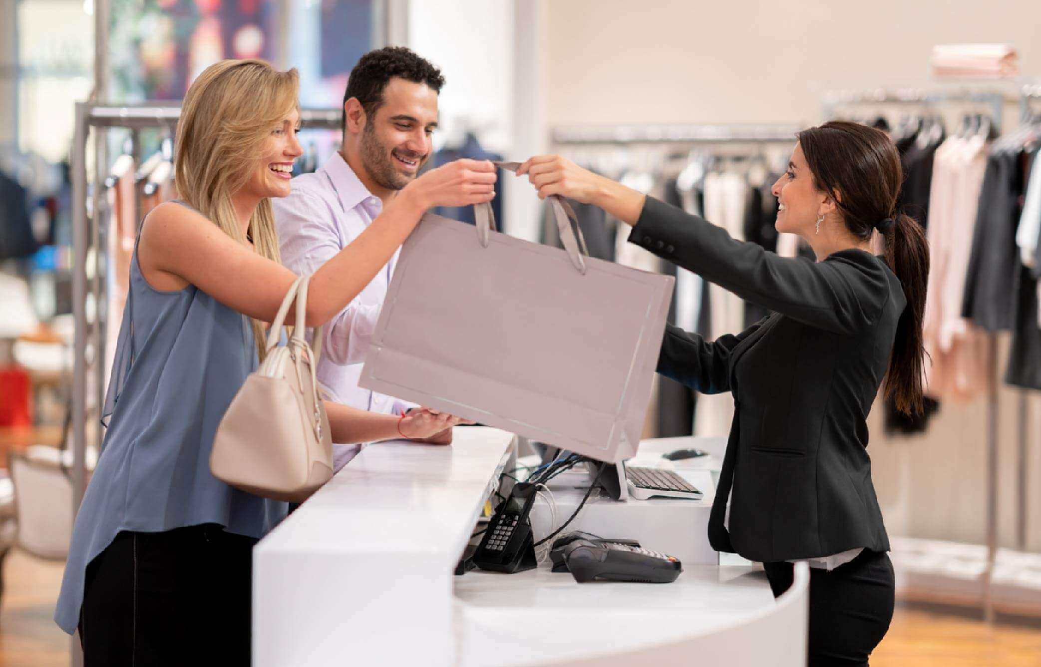 POS experience: 11 tips to satisfy your customers and boost sales