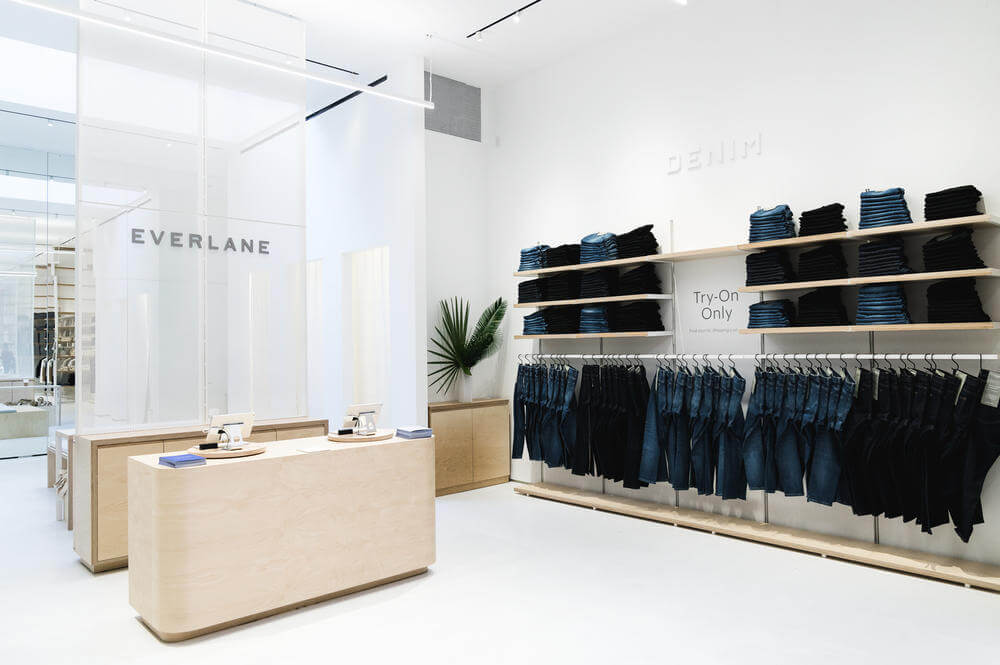 Everlane’s visual merchandising