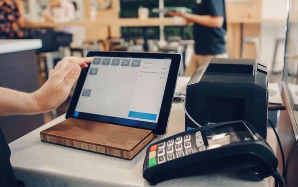 6 Best POS Systems for Small Business to Thrive in 2022 (Updated)