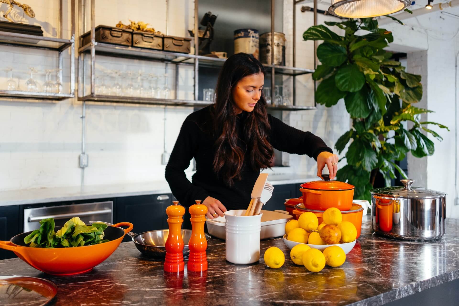 How to start a food business from home in 2025