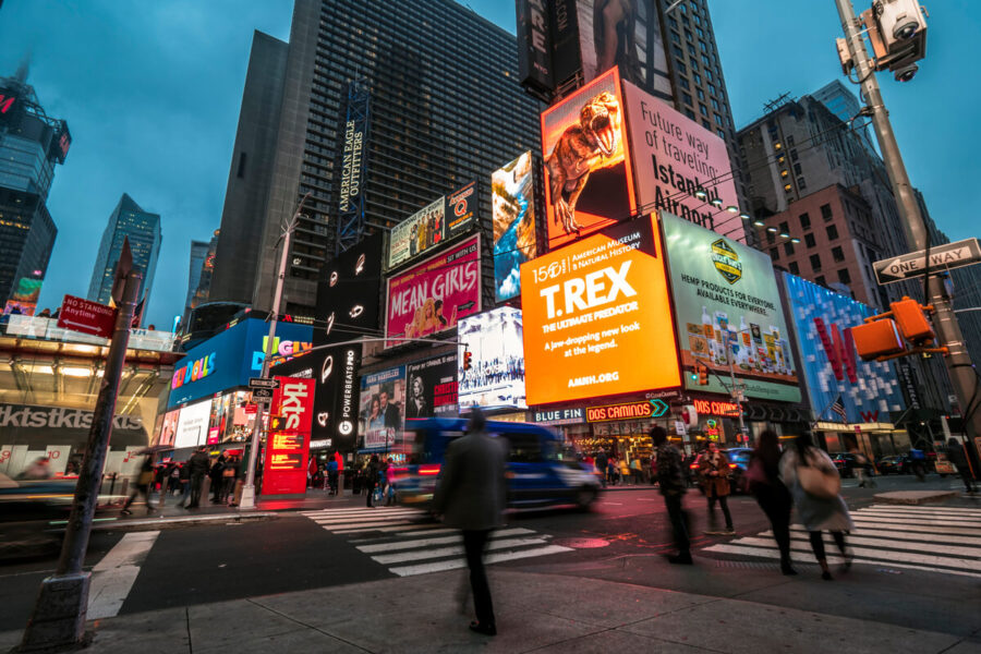 retail digital signage