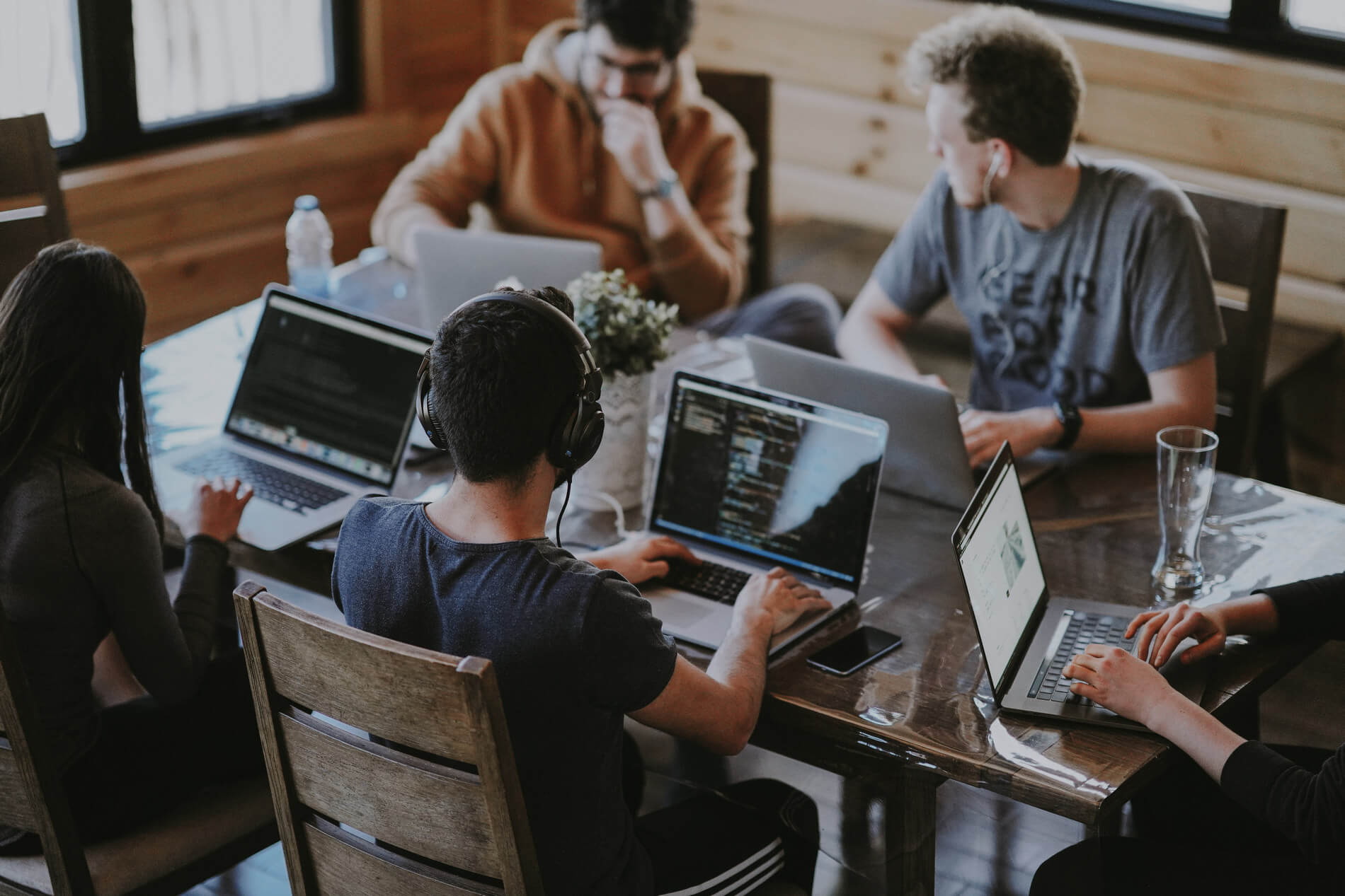 9 ultimate Magento live chat extensions for 2025 starting at $0