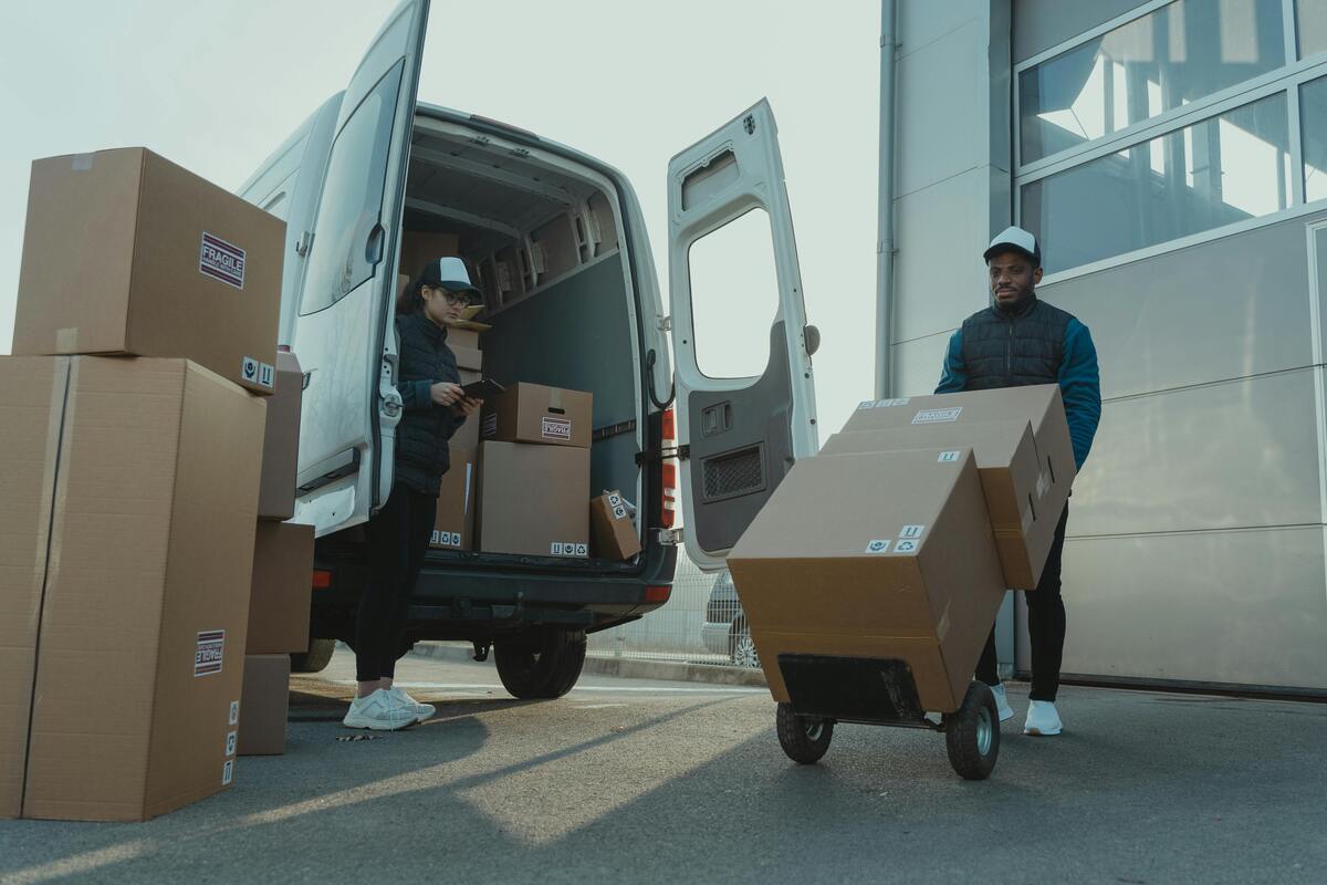 fulfillment-staff-handling-deliveries