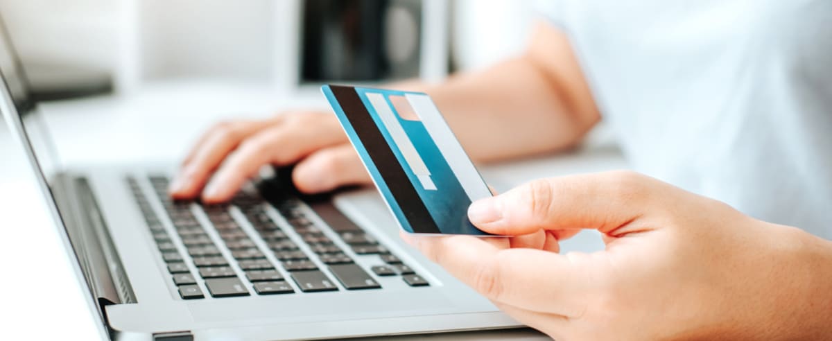 8 Best payment gateways for Shopify (fast and secure)