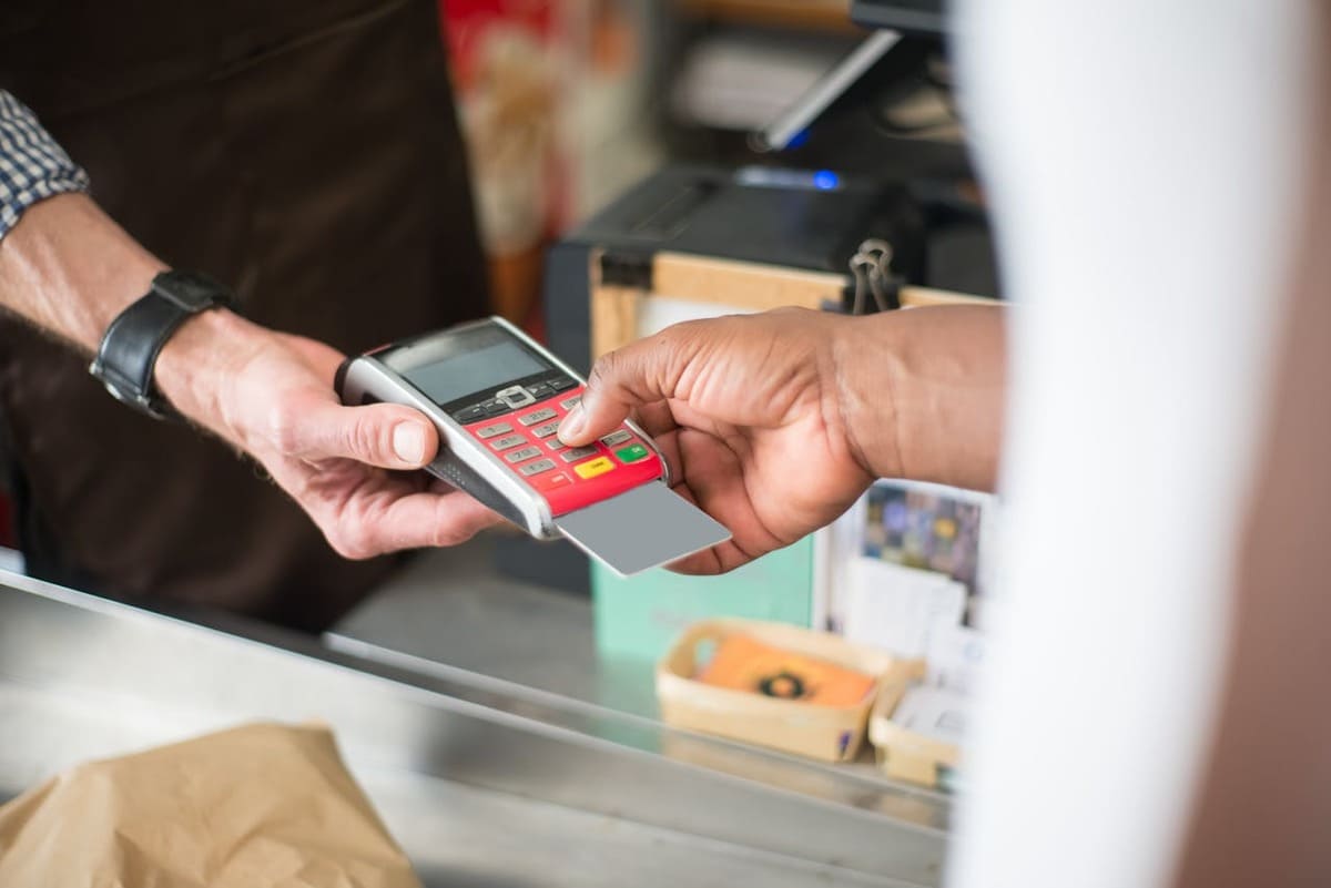 how-to-accept-emv-chip-cards-at-your-retail-store
