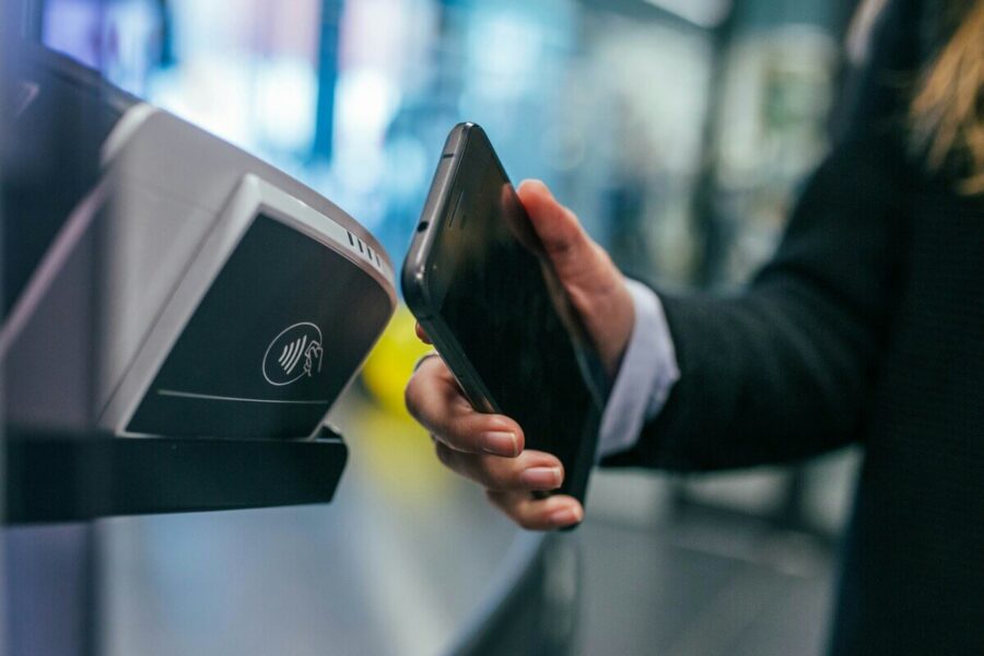 NFC payments: What are they and how to accept them? Magestore