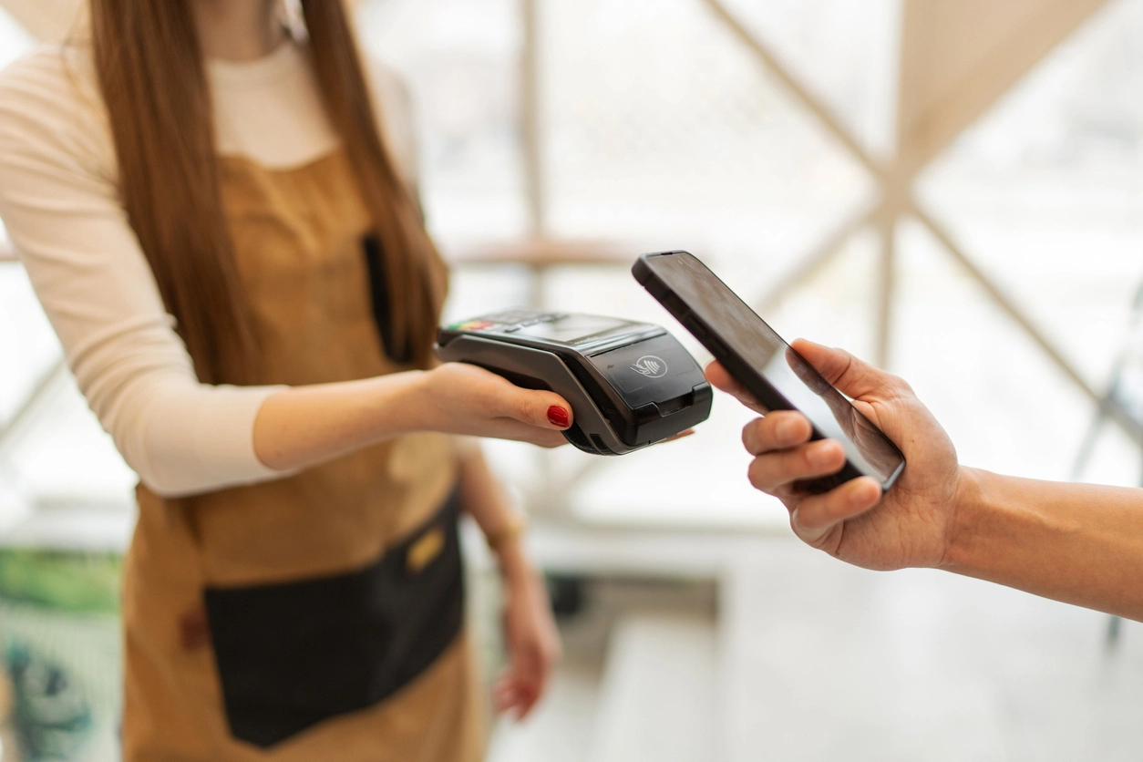 How do credit card readers work? Explained in 7 minutes
